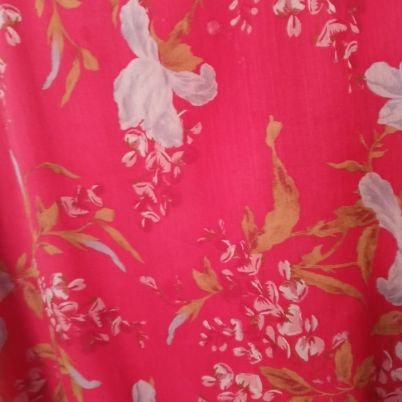 Vince Camuto Women's Floral fully lined chiffon Wing Sleeve pullover Blouse L - Picture 5 of 8